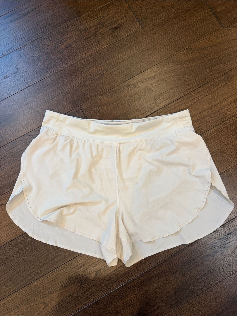lululemon Fast and Free High-Rise Classic-Fit Split Short 3" Size 12 - C30-120